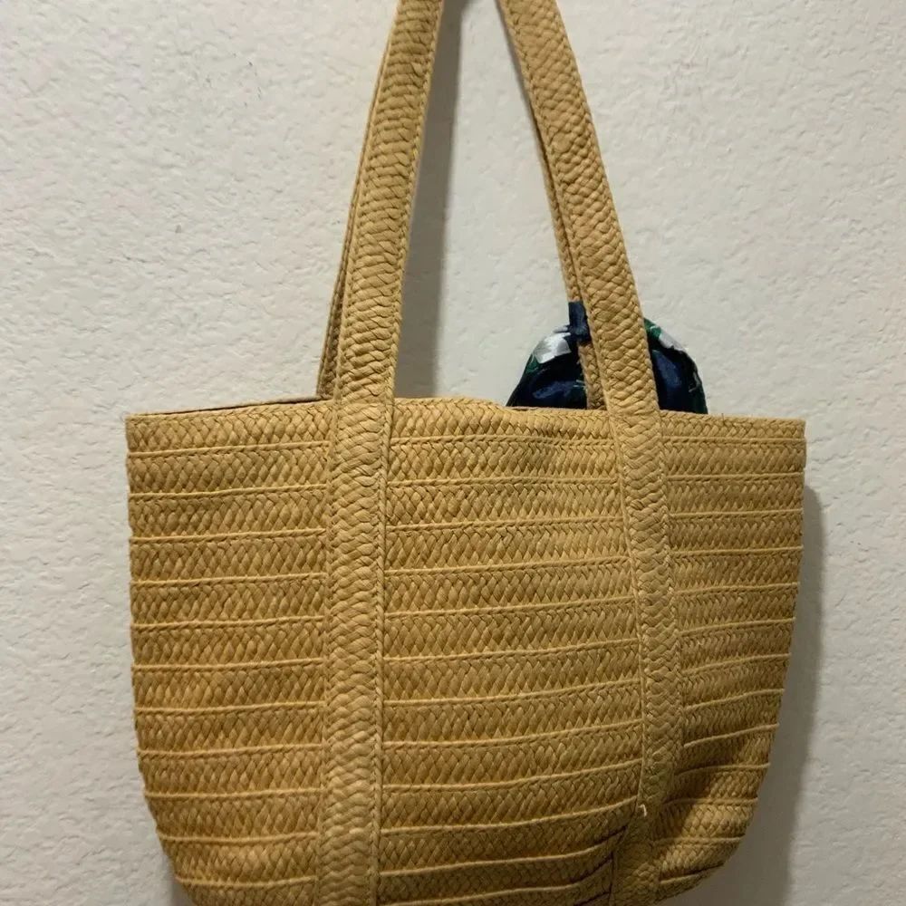 Draper James straw bag - Picture 4 of 10